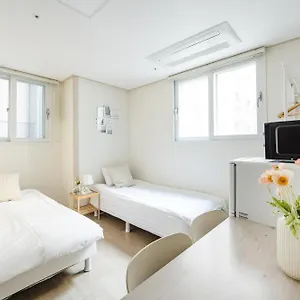 https://ehwa-blossom.hotels-seoul.net